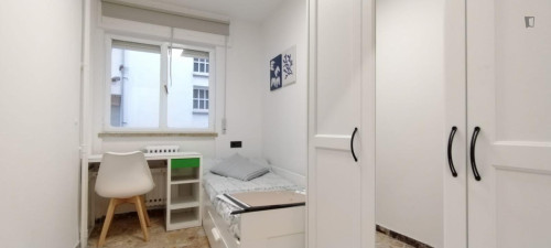 Homely single bedroom in the centre of Salamanca