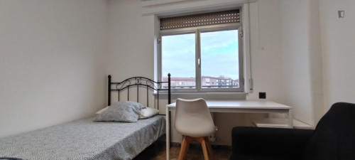 Pleasant single bedroom near the La Alamedilla train station