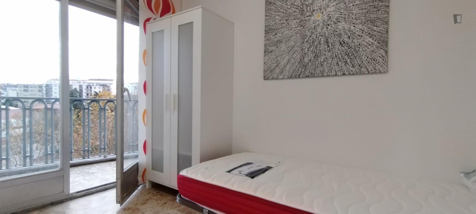 Airy Single Bedroom With A Balcony, In The Centre Of Salamanca - Airy single bedroom with a balcony, in the centre of Salamanca - Gallery - 1