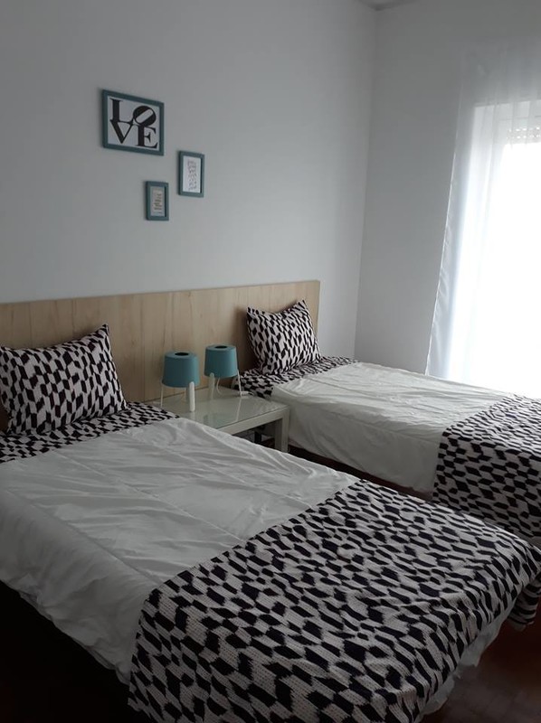  Lila 3(Full Room)  -  Peniche rooms in the city center  - Gallery -  1