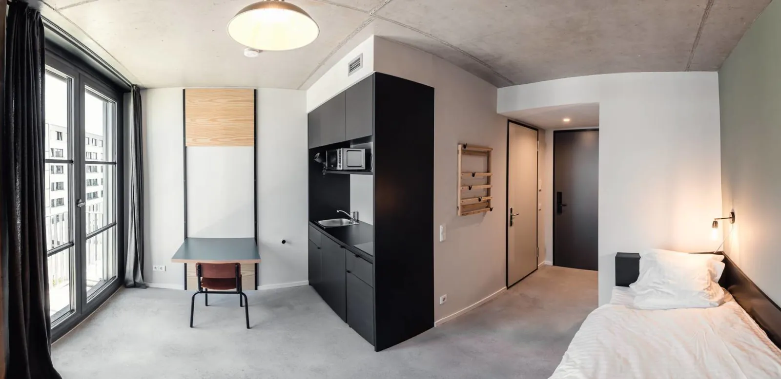  Classic Balcony  -  Frankfurter Tor  - Gallery -  3