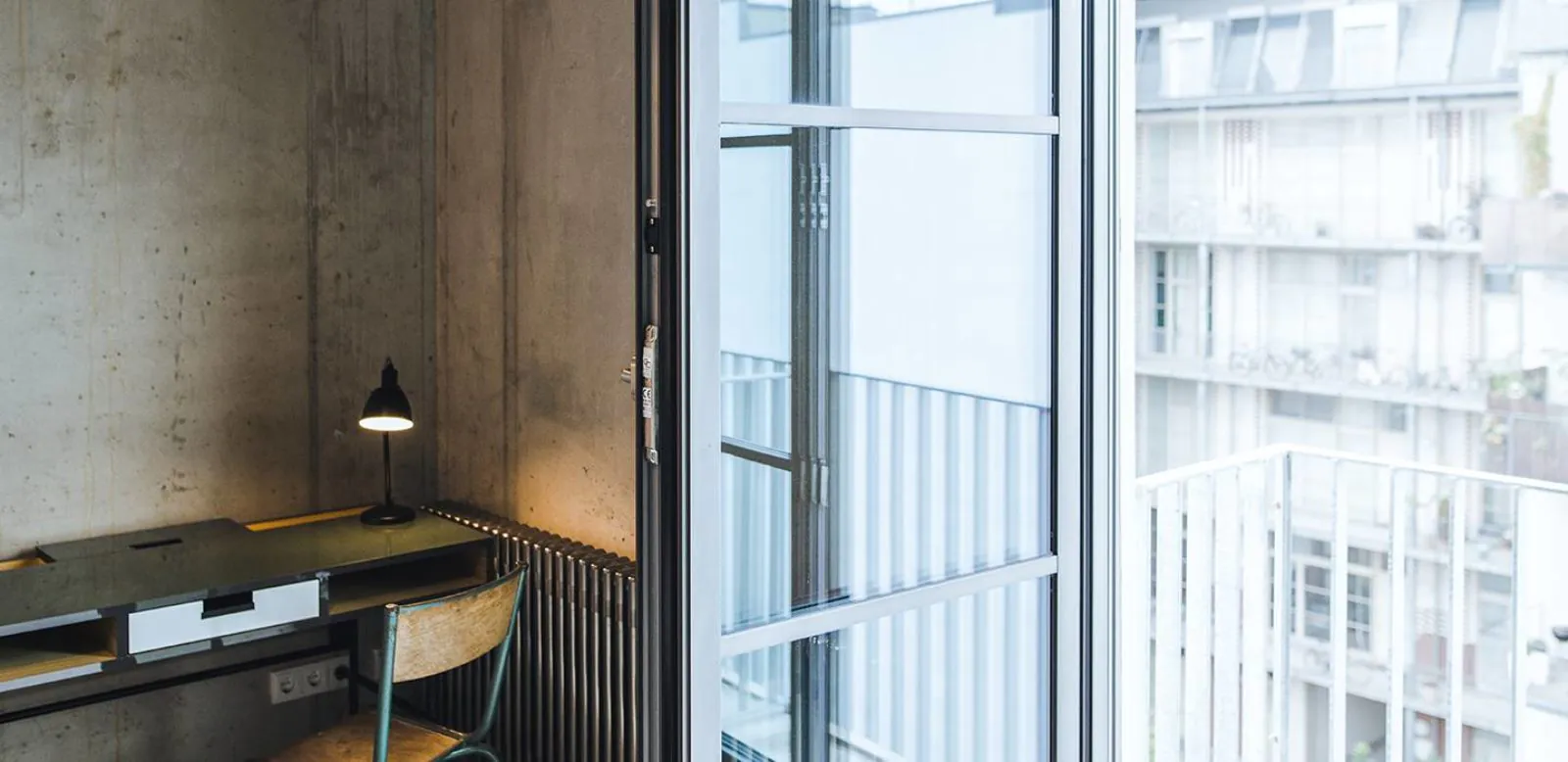  Classic Balcony  -  Frankfurter Tor  - Gallery -  2