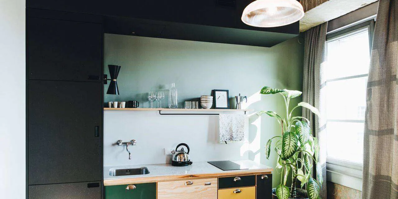 Neon Gold - Frankfurter Tor - Gallery - 3