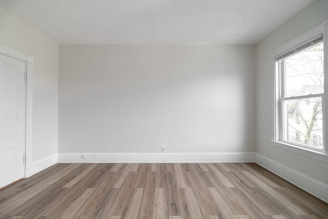  #1851: Fort Hill - Queen Bedroom B  -  #1851: Fort Hill  - Gallery -  4