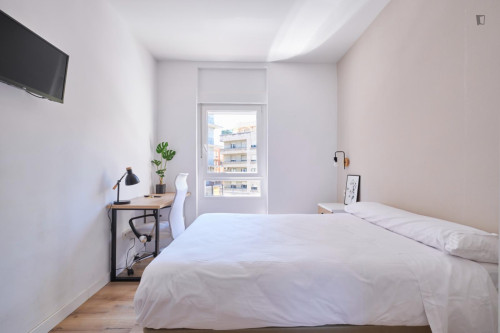 Double bedroom with cleaning service
