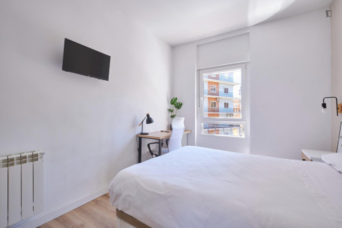 Double bedroom with cleaning service