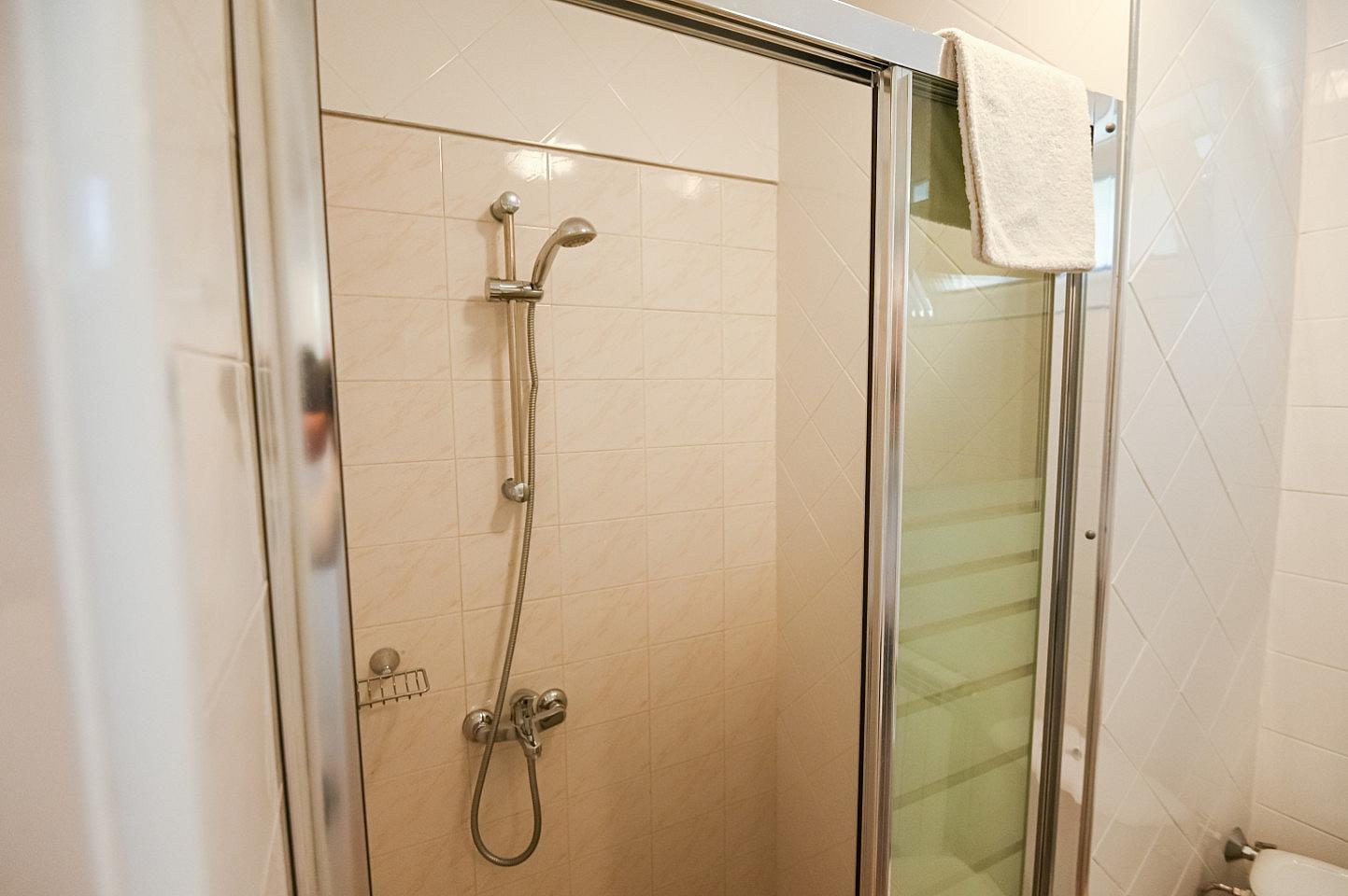  Private Shared Bathroom  -  Engaging Coliving Retreat with Mountain Views Residence  - Gallery -  24