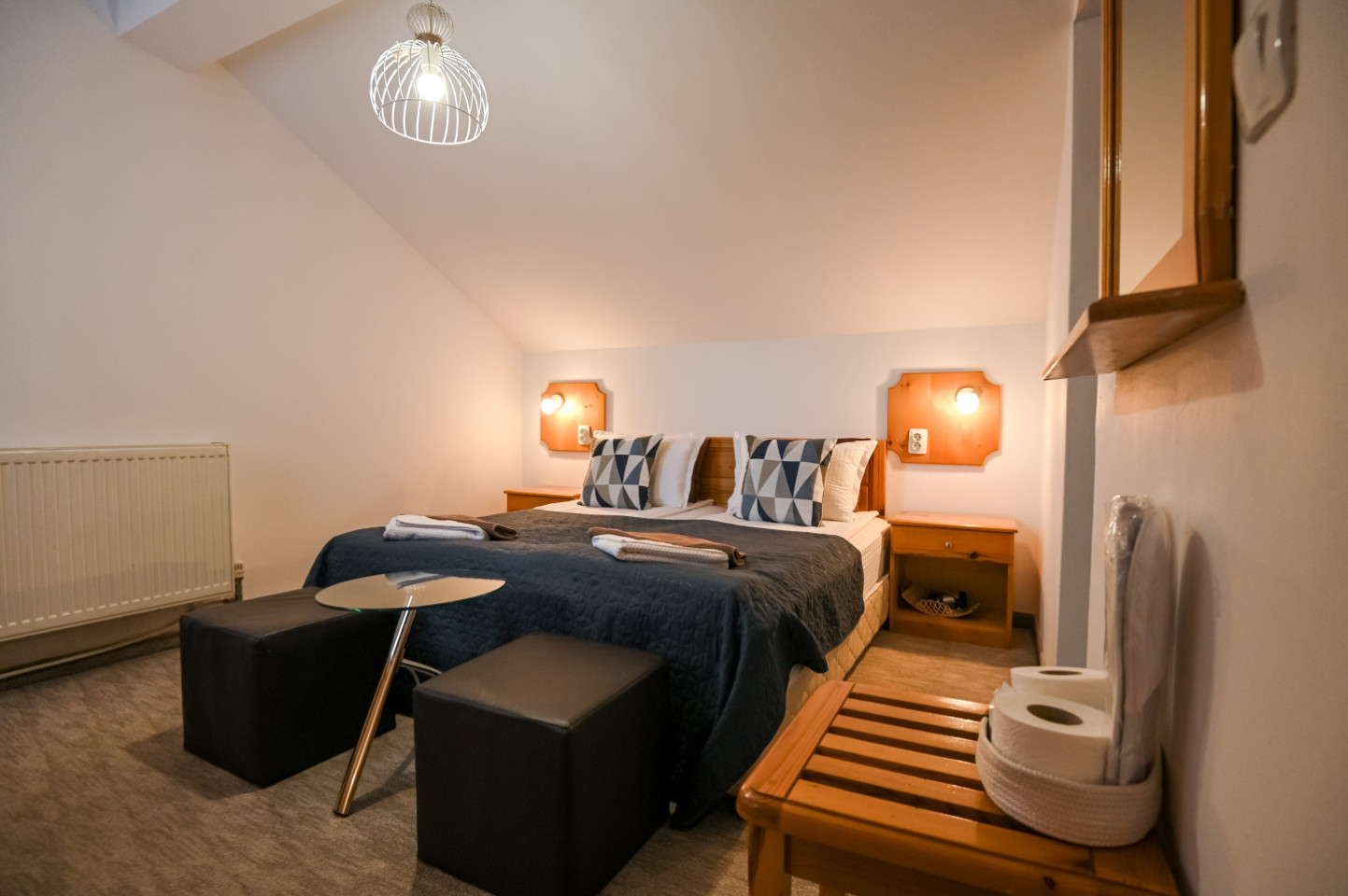  Private Ensuite  -  Engaging Coliving Retreat with Mountain Views Residence  - Gallery -  16