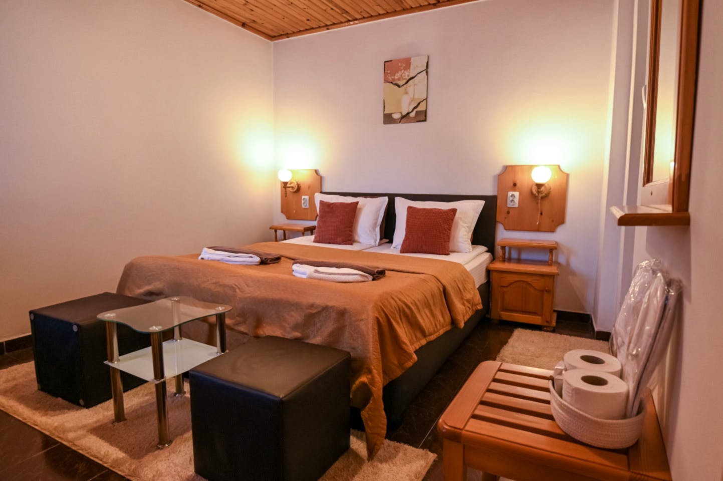  Private Ensuite  -  Engaging Coliving Retreat with Mountain Views Residence  - Gallery -  8