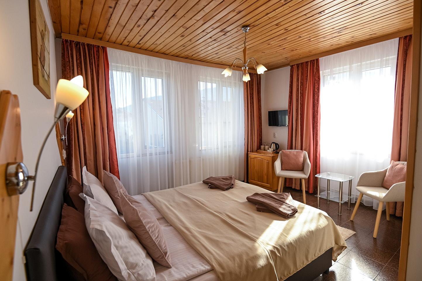  Private Ensuite  -  Engaging Coliving Retreat with Mountain Views Residence  - Gallery -  39