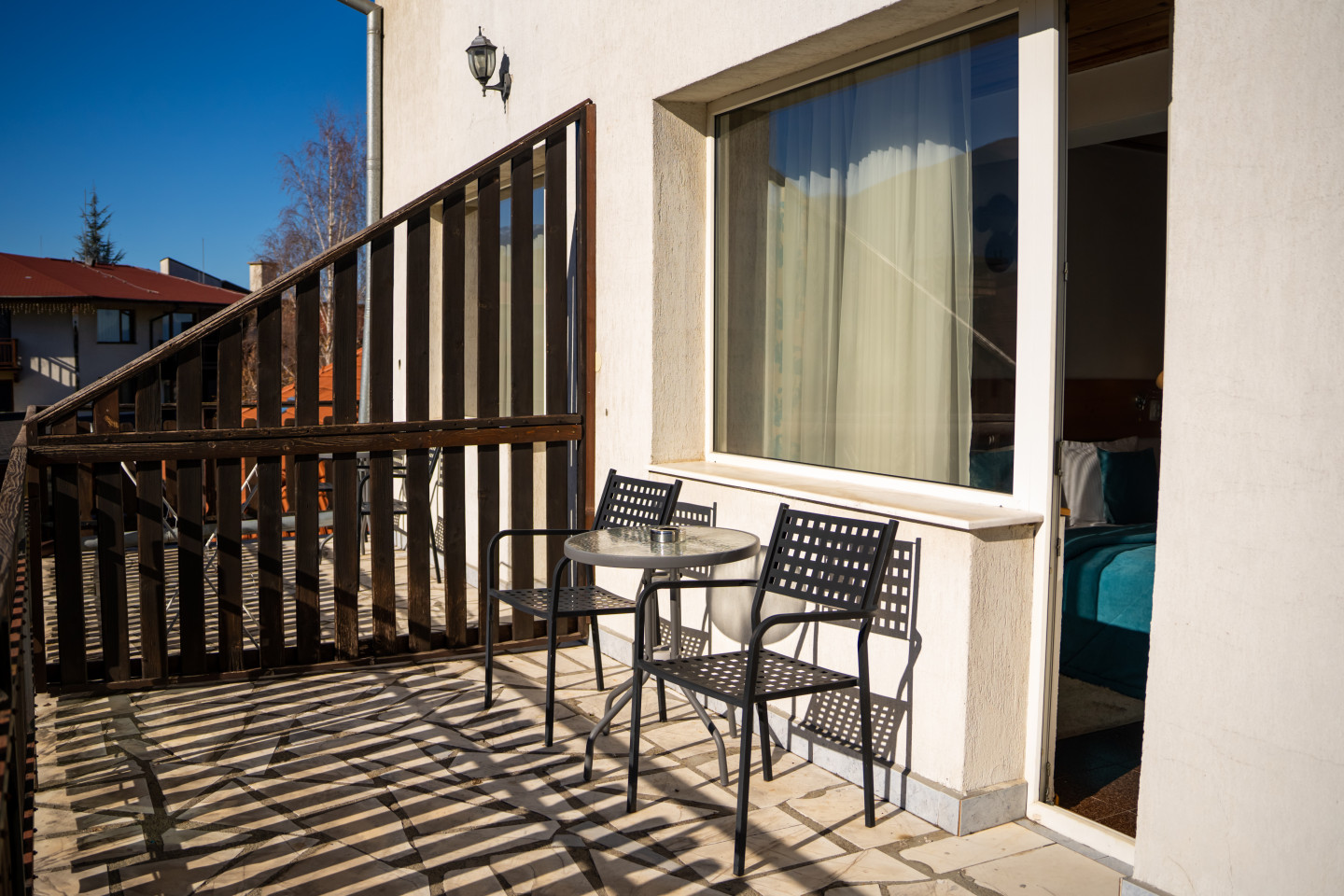  Premium Ensuite  -  Engaging Coliving Retreat with Mountain Views Residence  - Gallery -  13