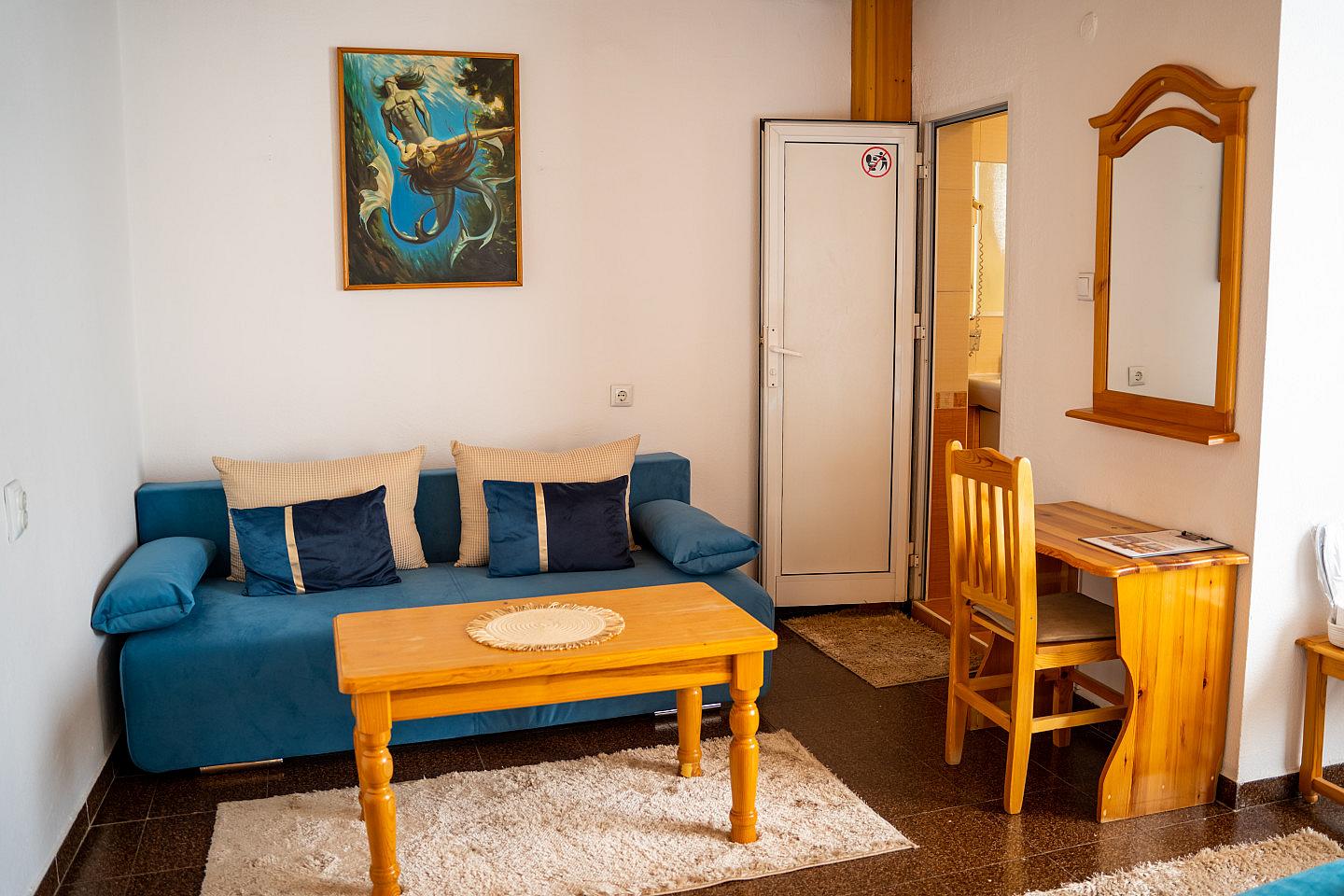  Premium Ensuite  -  Engaging Coliving Retreat with Mountain Views Residence  - Gallery -  22