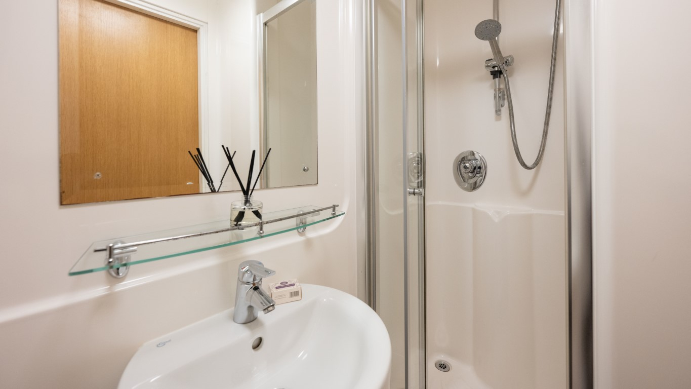 Bronze En-Suite - 8