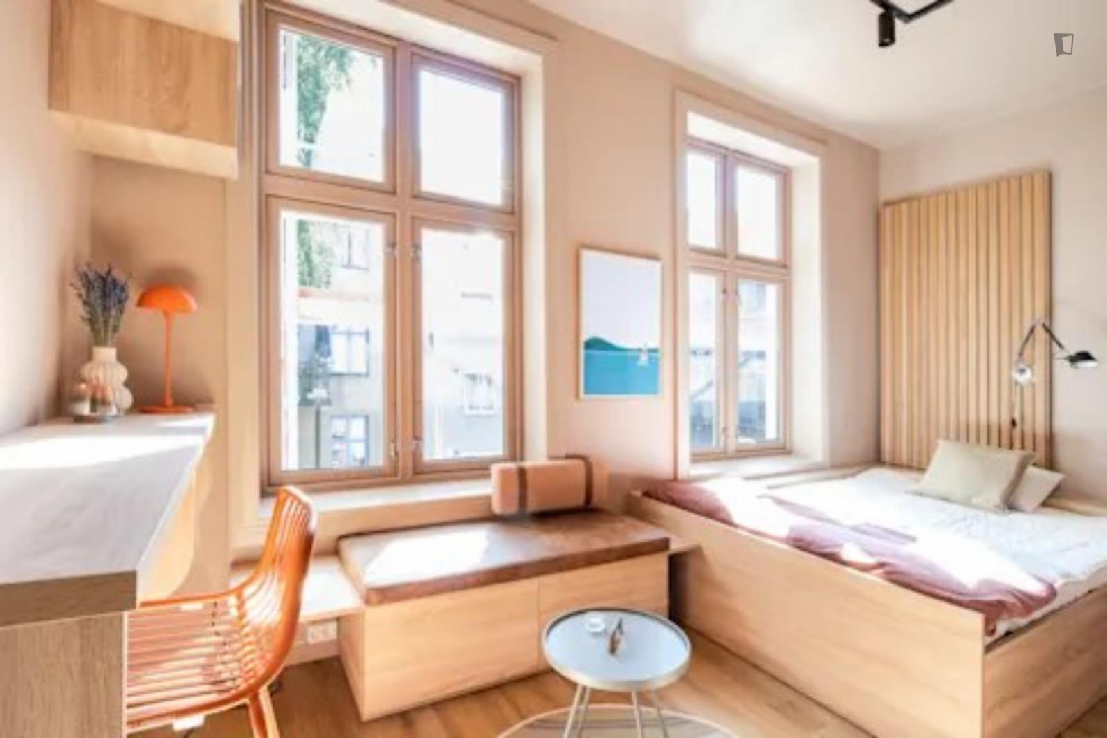 Splendid And Bright Studio Near Kuba Park - 1