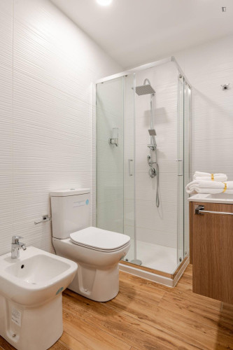 Private Studio Apartment - Gallery - 8