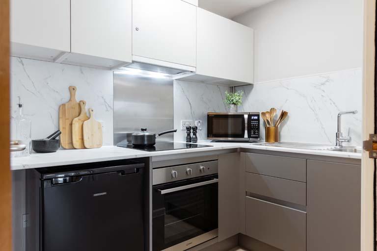 Gold Studio - North Court - Gallery - 4