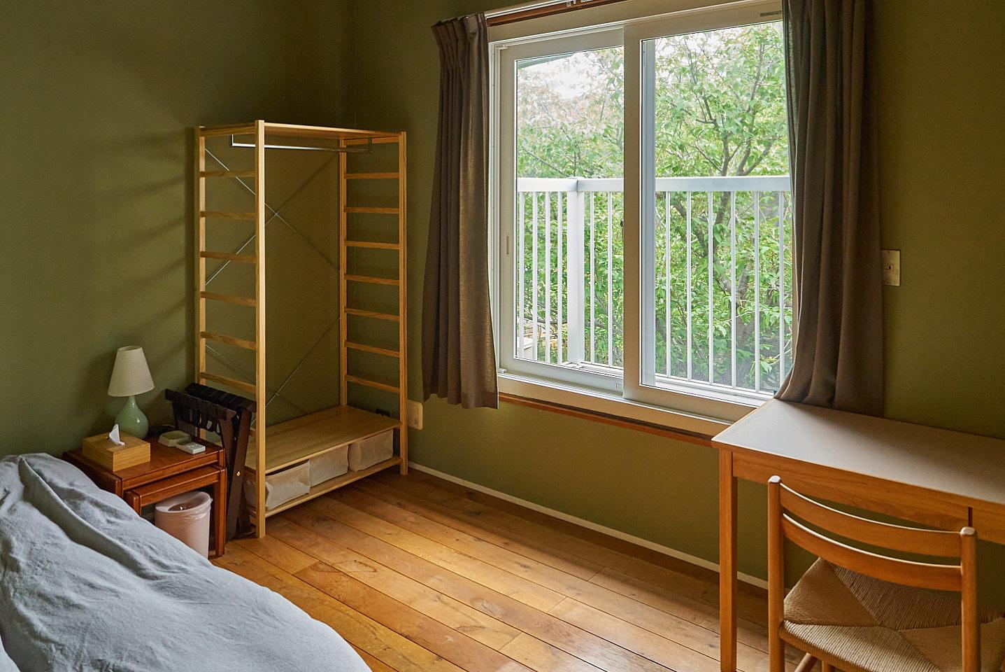  Private Room With Desk And Garden View  -  A Serene Traditional Japanese Residence  - Gallery -  6