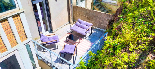 A cozy residence just 10 minutes walk away from the station