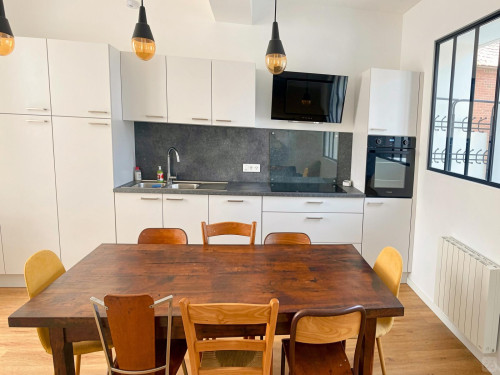 A cozy residence just 10 minutes walk away from the station