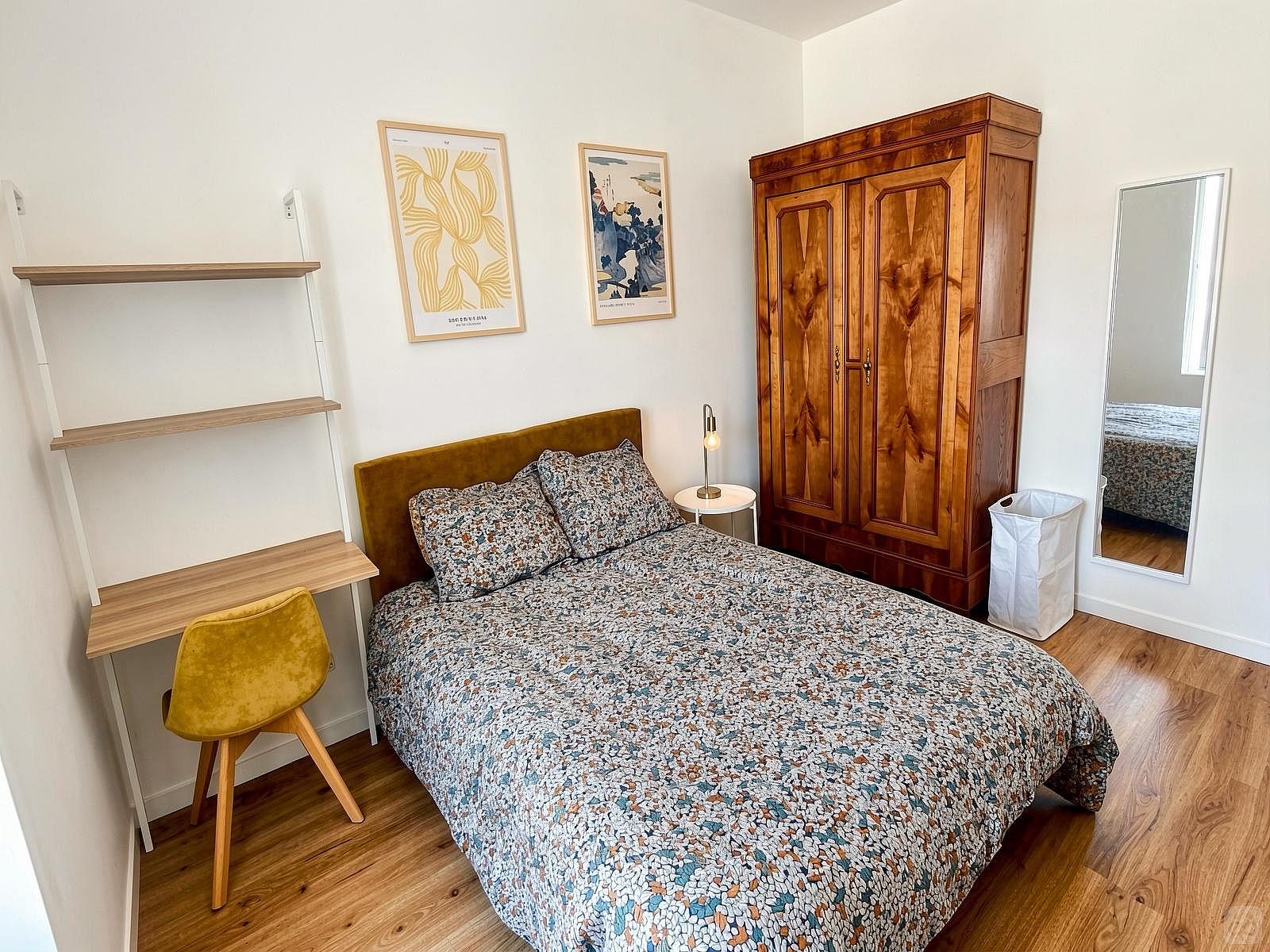 Bedroom With Private Bathroom - A cozy residence just 10 minutes walk away from the station - Gallery - 13