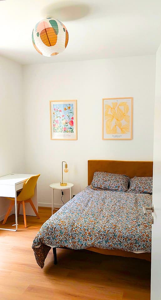 Classic Bedroom - La Libération Home - Gallery - 8