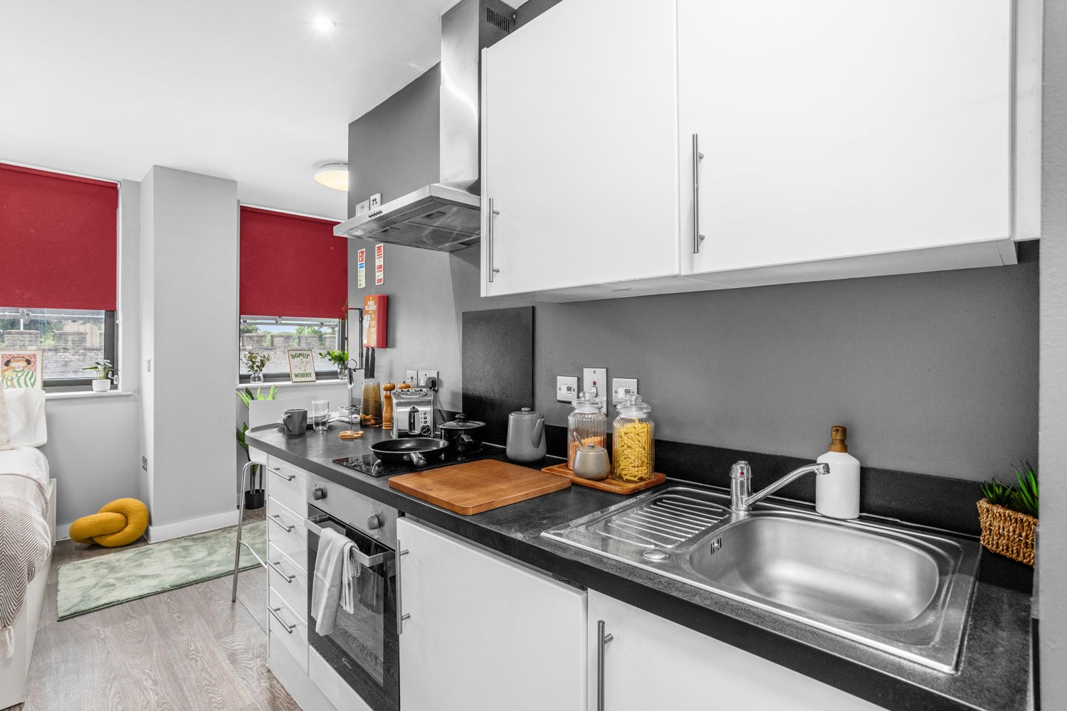  Classic Bigger Studio - Castle View  -  Northgate House Apartments  - Gallery -  7