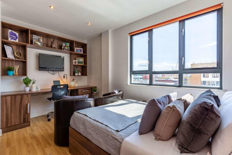 Extra Large Studio - King Square Studios - Gallery - 1