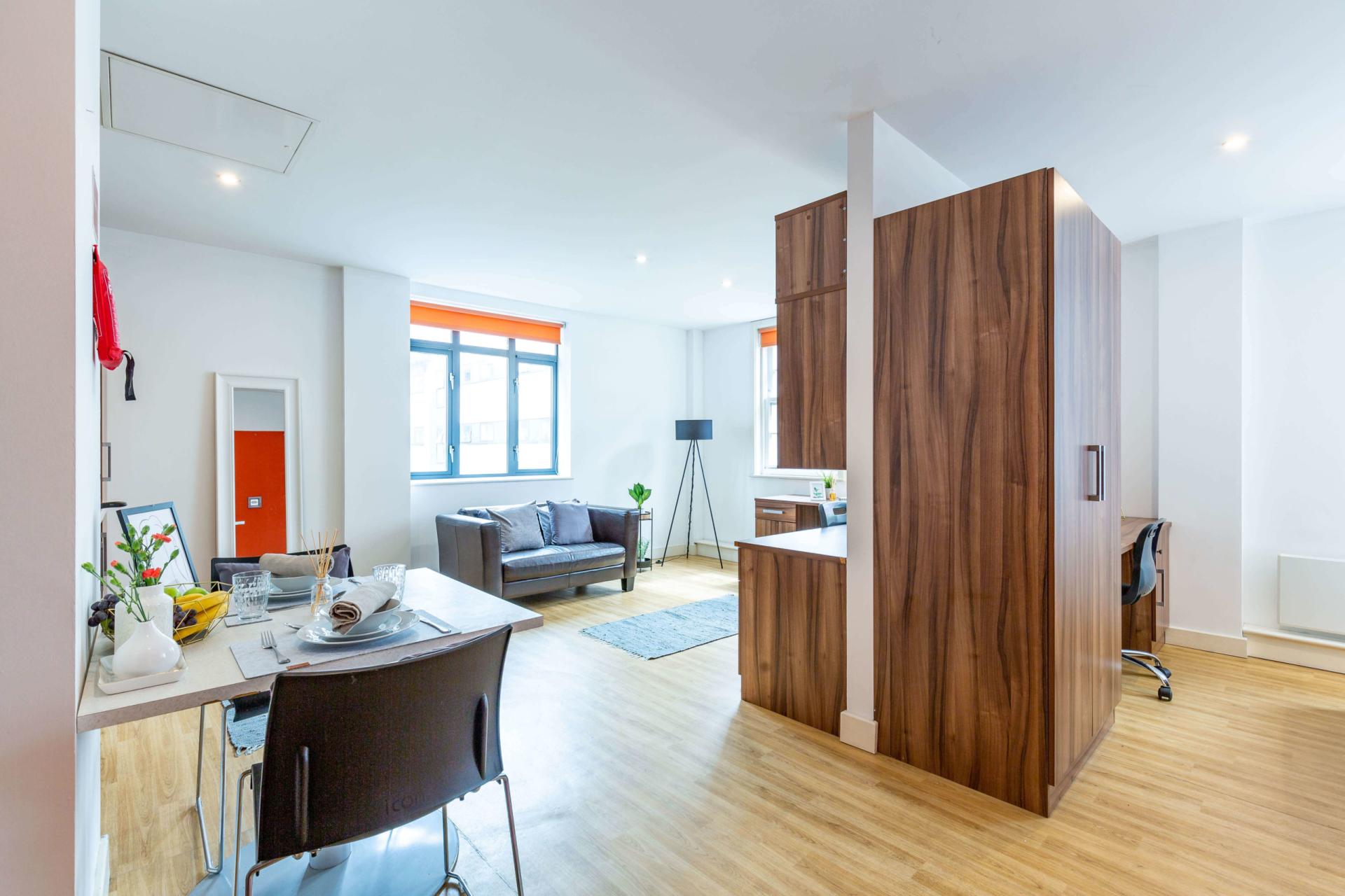 Deluxe Studio - King Square Studios - Gallery - 20