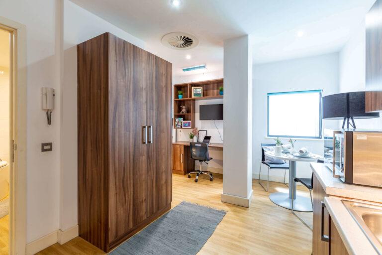  Deluxe Studio  -  King Square Studios  - Gallery -  6