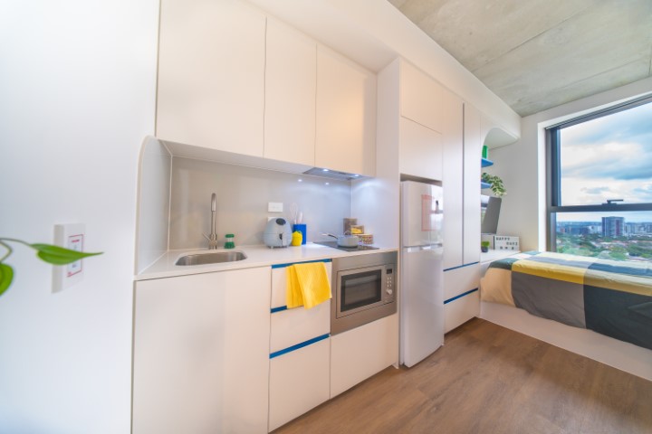  Signature Studio Apartment  -  Scape Kensington  - Gallery -  3