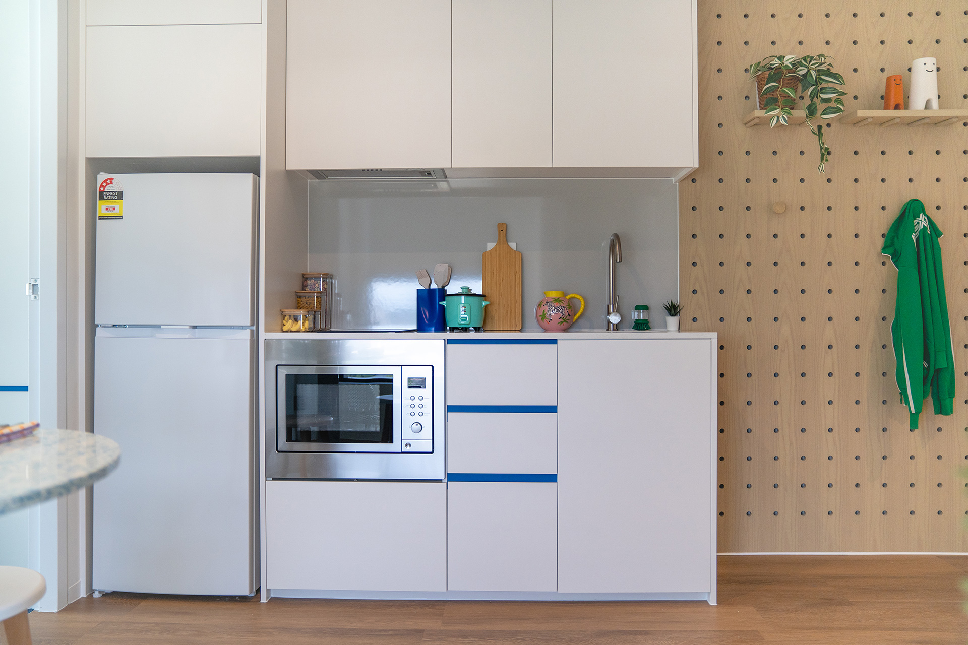  2 Bed Apartment, Double Bed With Corner Racecourse Views  -  Scape Kensington  - Gallery -  4