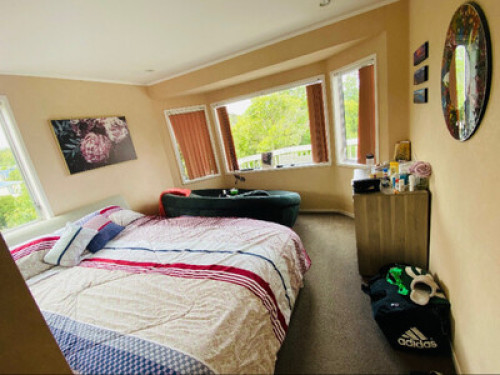 Cosy double bedroom, own bathroom - Gallery - 16