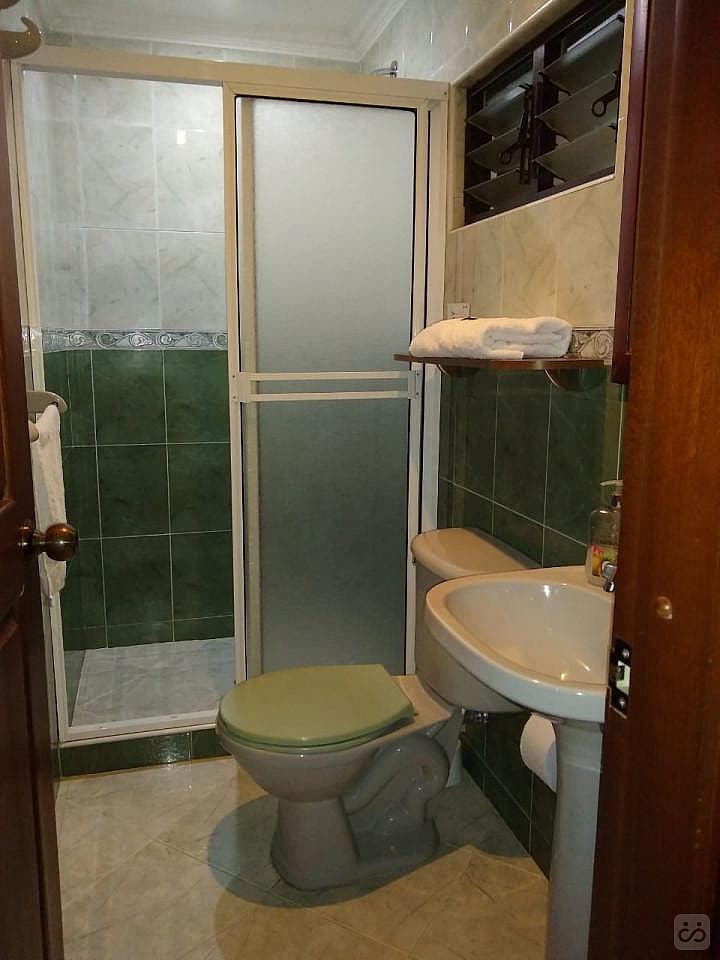 Habitación A - Stunning Comfortable Coliving w/ BBQ + Terrace near Club El Rodeo - Gallery - 5