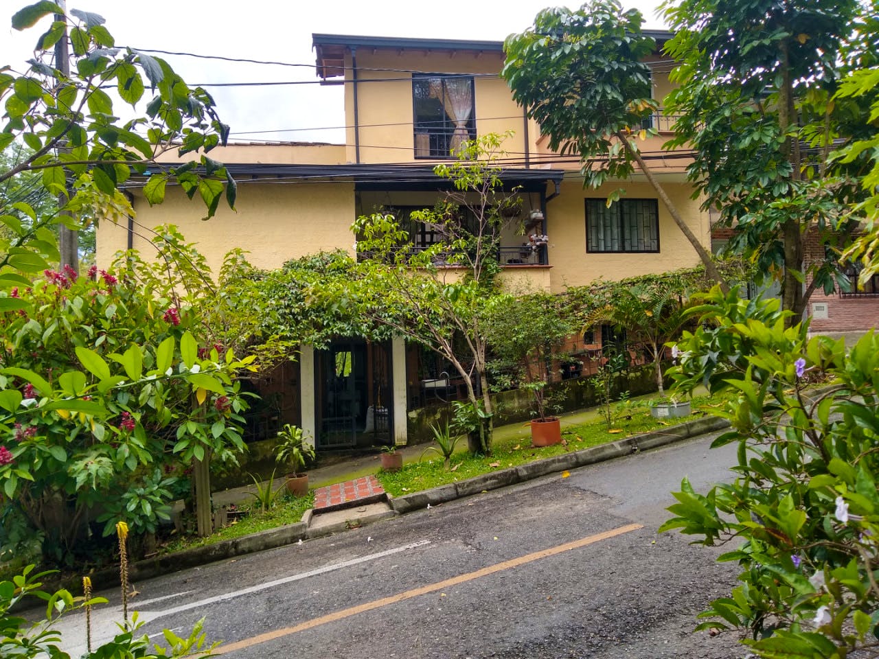 Studio - Stunning Comfortable Coliving w/ BBQ + Terrace near Club El Rodeo - Gallery - 22