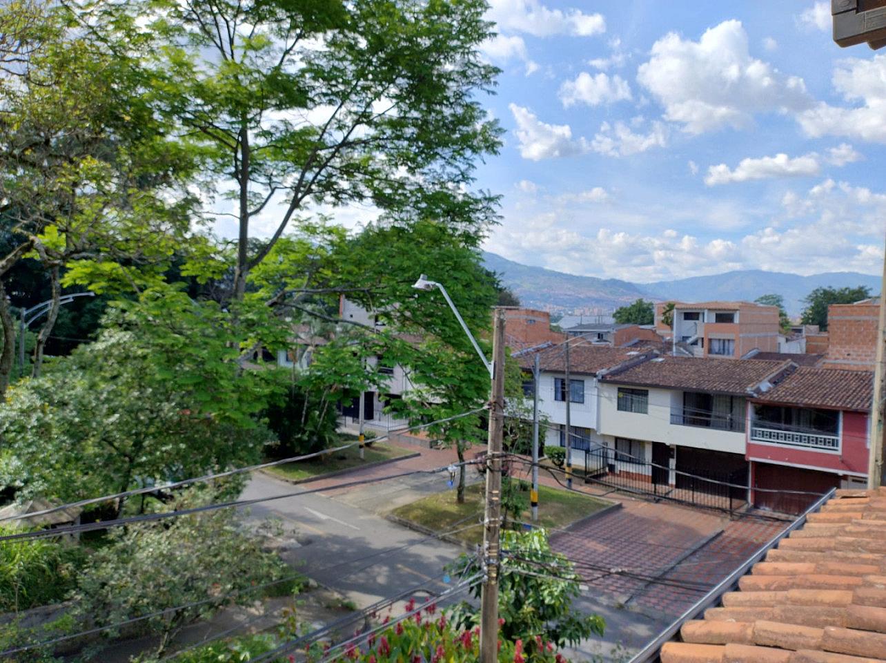 Studio - Stunning Comfortable Coliving w/ BBQ + Terrace near Club El Rodeo - Gallery - 8
