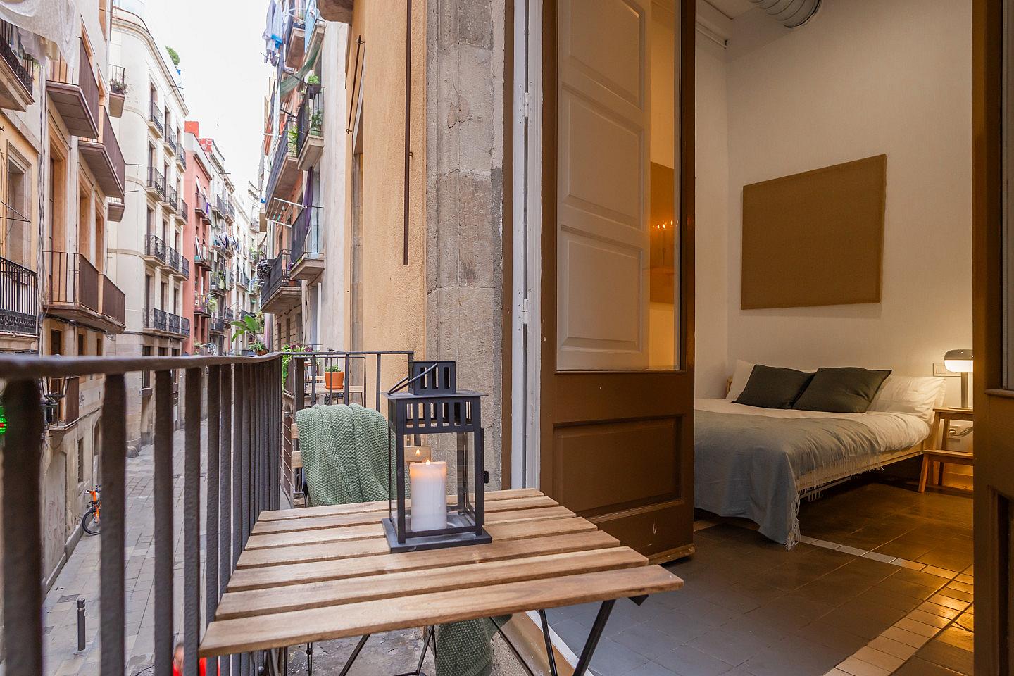 Double Room 2 (Born6) - Spacious Designer Coliving Flat in the Heart of Ciutat Vella's Historic Gothic Quarter Apartment - Gallery - 7