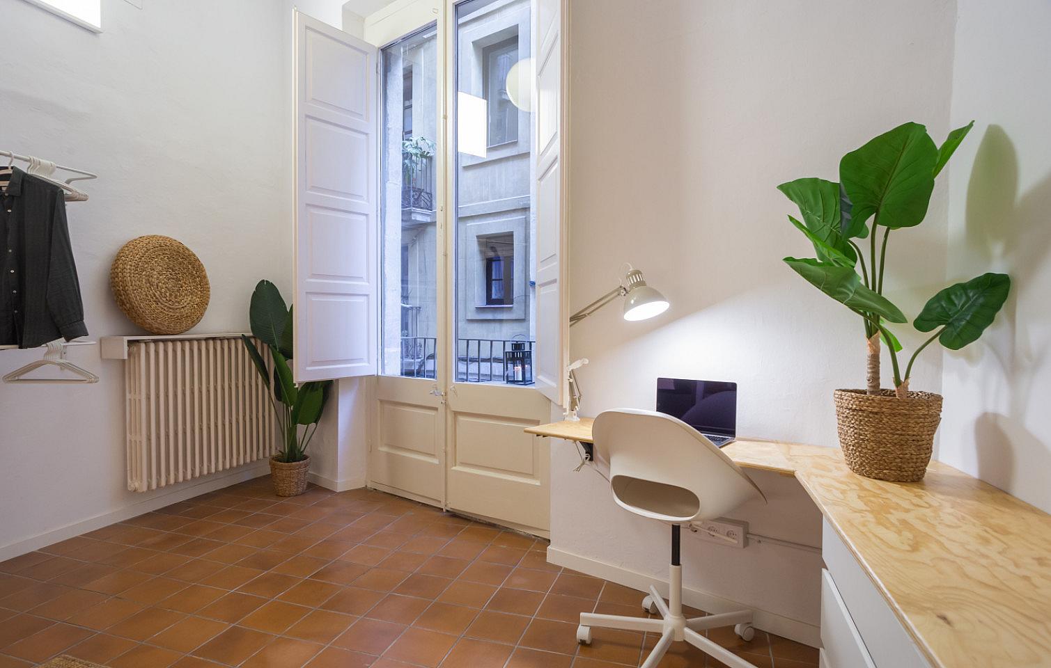 Huge Double Room (Born7/8) - Spacious Designer Coliving Flat in the Heart of Ciutat Vella's Historic Gothic Quarter Apartment - Gallery - 23