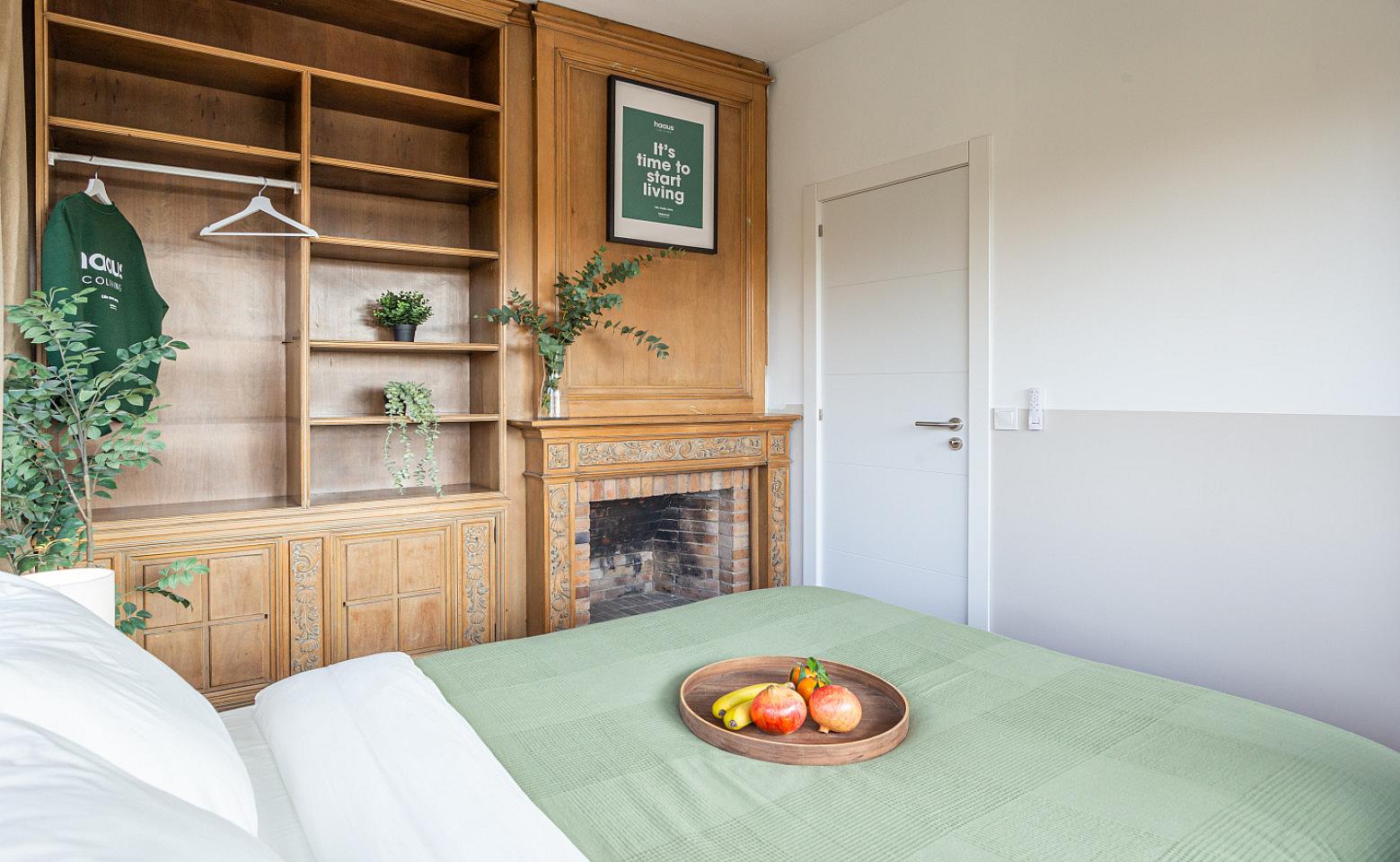 Bright Double Room With Views (Ganduxer Room 2) - Brightly Renovated Coliving Space with Scenic Views in Elegant Sarrià-Sant Gervasi Apartment - Gallery - 3