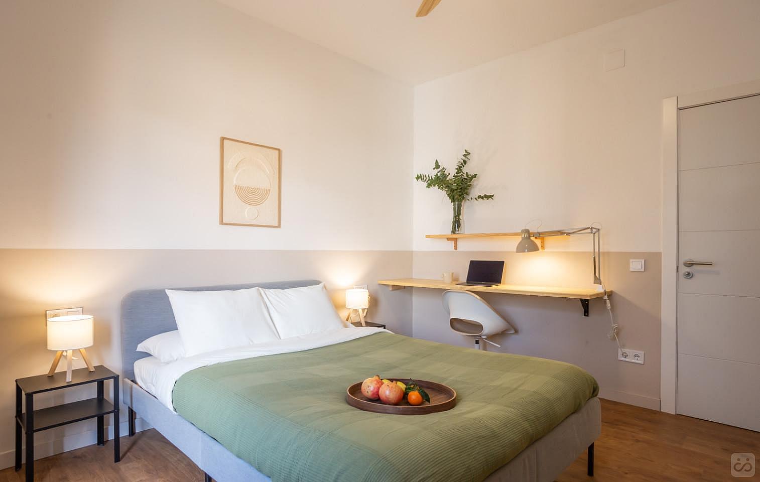 Spacious Double Room With Views (Ganduxer Room 6) - Brightly Renovated Coliving Space with Scenic Views in Elegant Sarrià-Sant Gervasi Apartment - Gallery - 3