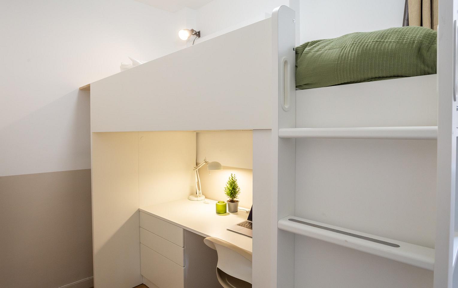 Cozy Room (Ganduxer Room1) - Brightly Renovated Coliving Space with Scenic Views in Elegant Sarrià-Sant Gervasi Apartment - Gallery - 1
