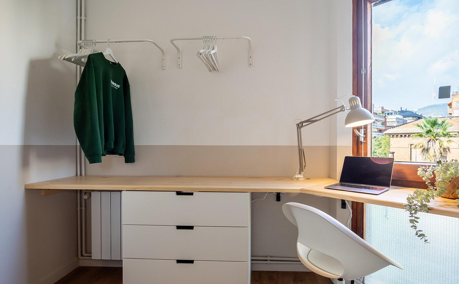 Single Room With Views (Ganduxer Room 7) - Brightly Renovated Coliving Space with Scenic Views in Elegant Sarrià-Sant Gervasi Apartment - Gallery - 5