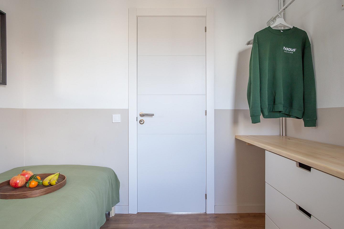 Single Room With Views (Ganduxer Room 7) - Brightly Renovated Coliving Space with Scenic Views in Elegant Sarrià-Sant Gervasi Apartment - Gallery - 3