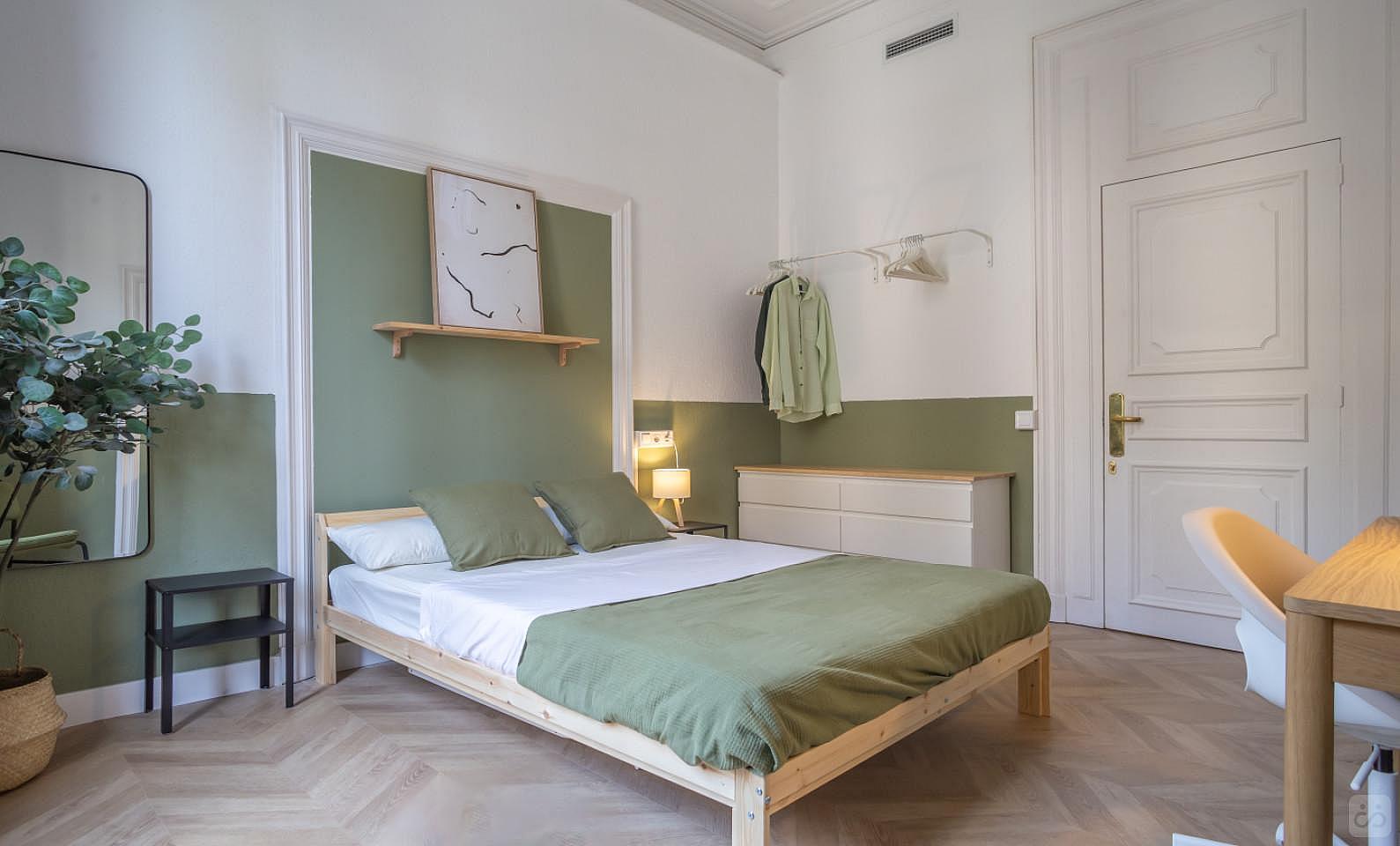  Large Double Room (Laietana, Room 2)  -  Laietana Home  - Gallery -  6