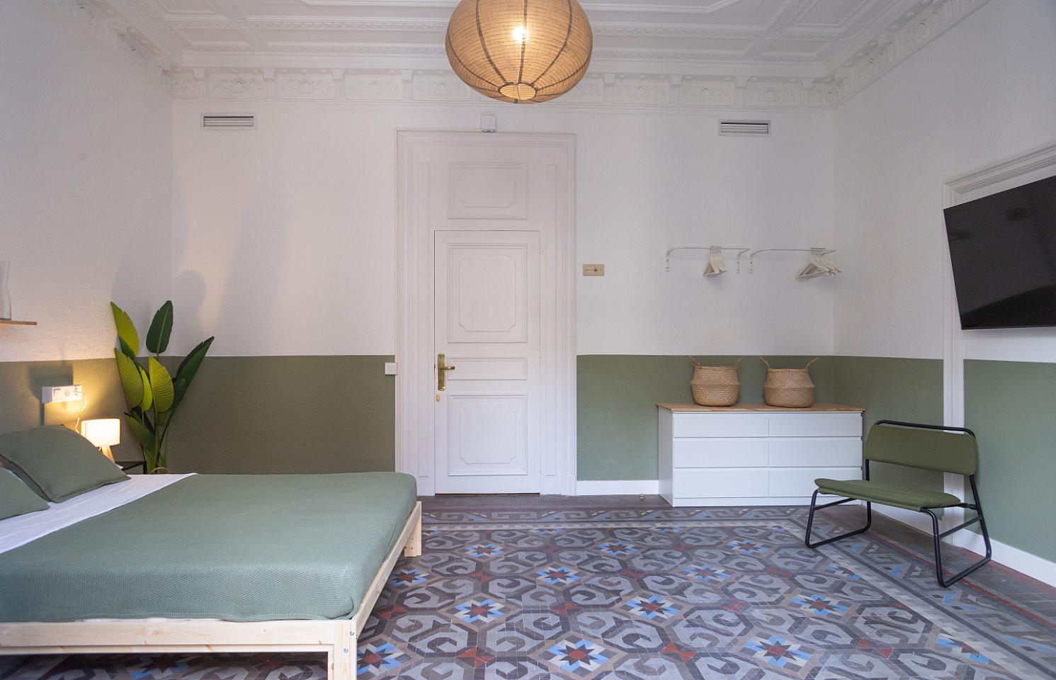  Large Double Room (Laietana, Room 3)  -  Laietana Home  - Gallery -  1