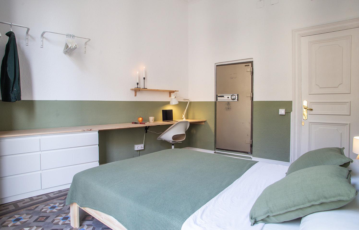  Large Double Room (Laietana, Room 4)  -  Laietana Home  - Gallery -  7