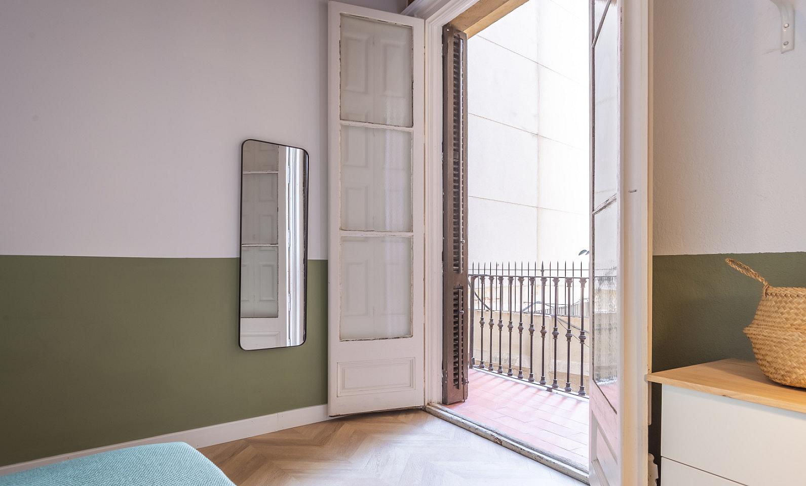  Spacious Double Room (Laietana, Rooms 6/7)  -  Laietana Home  - Gallery -  1