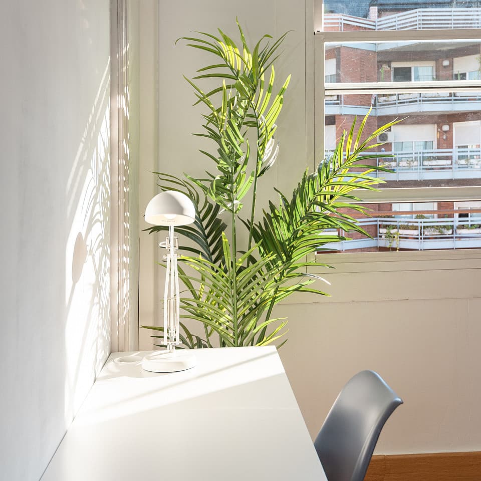  Modern Exterior Double Room (Urgell Room 1)  -  Spacious Designer Coliving Flat with Balcony in Iconic L'Eixample Home  - Gallery -  1