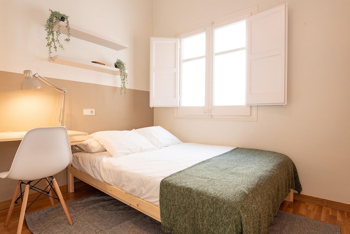 Double Room With Large Wardrobe (TeoAt2) - Luxurious Penthouse Coliving with Terraces in Elegant Sant Gervasi Apartment - Gallery - 7