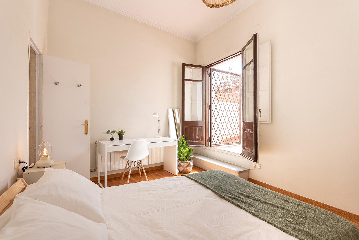 Large Suite (TeoAt3) - Luxurious Penthouse Coliving with Terraces in Elegant Sant Gervasi Apartment - Gallery - 11
