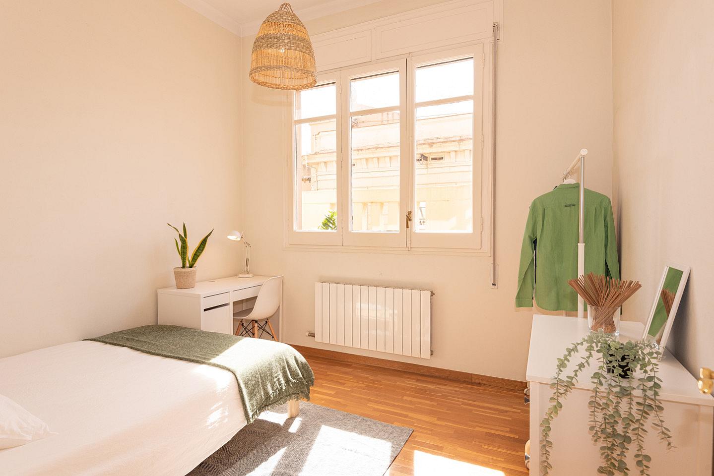 Sunny Double Room (TeoAt5) - Luxurious Penthouse Coliving with Terraces in Elegant Sant Gervasi Apartment - Gallery - 12